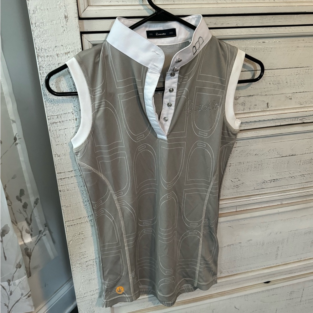 Cavallo sleeveless show shirt
